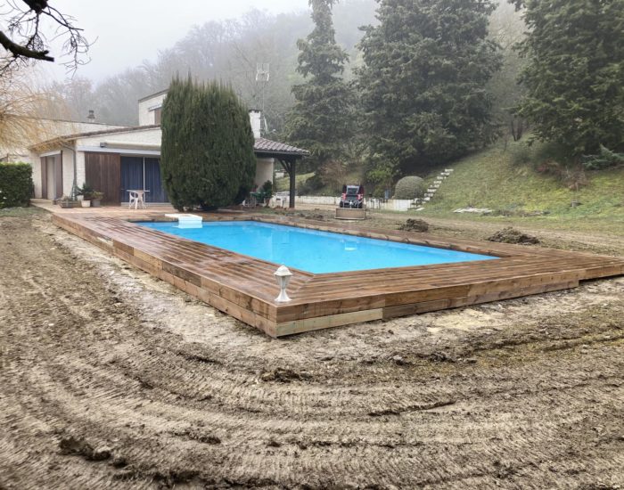 Rénovation terrasse en bois tour de piscine paysagiste en Ariège Muret Toulouse