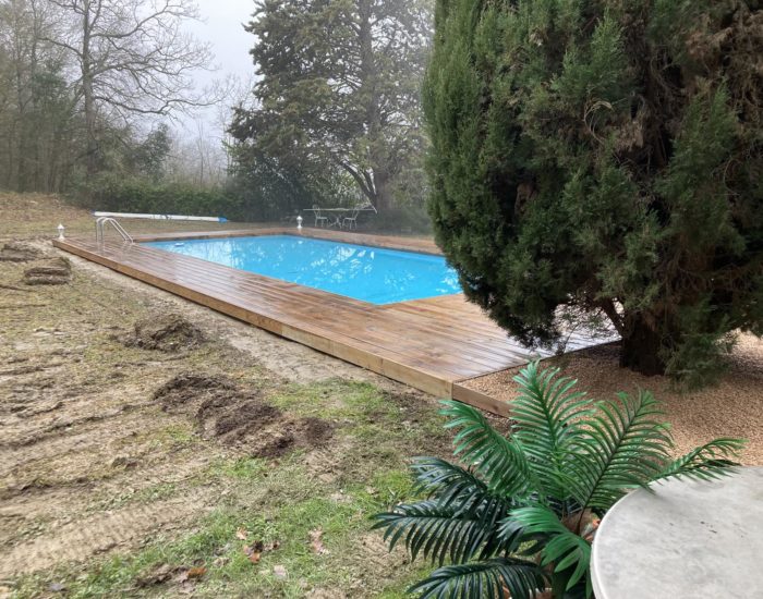 Rénovation terrasse en bois tour de piscine paysagiste en Ariège Muret Toulouse