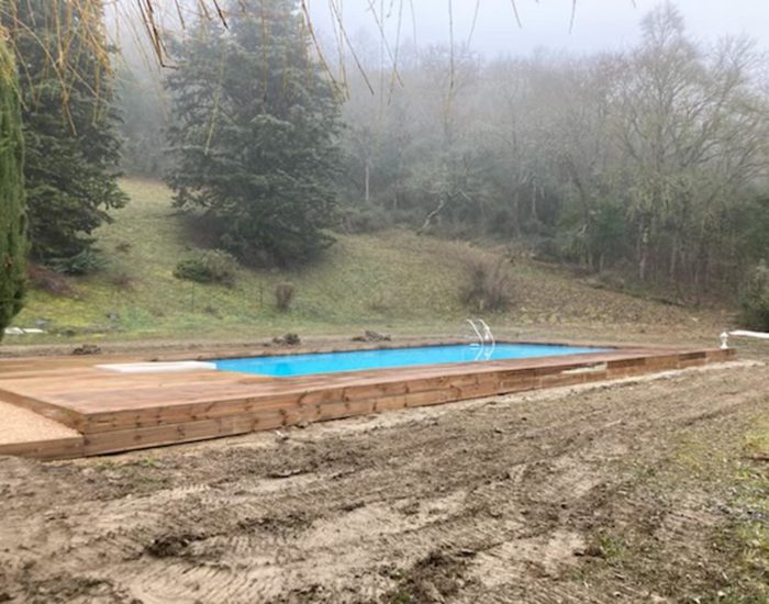 Rénovation terrasse en bois tour de piscine paysagiste en Ariège Muret Toulouse